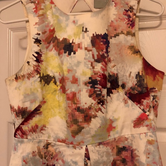 Abstract Floral Print Dress - Picture 2 of 8